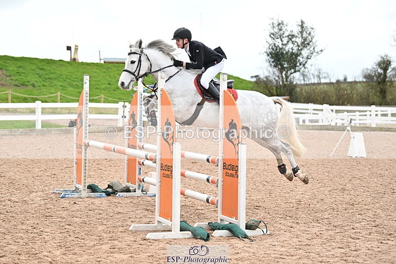 240309A-130113-01073 - Cls 8 Pony Newcomers and 1m Open