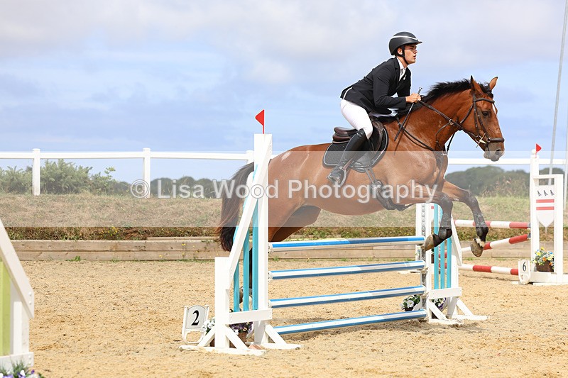 3E7A4812 - Class 4: Senior British Novice/90cm open