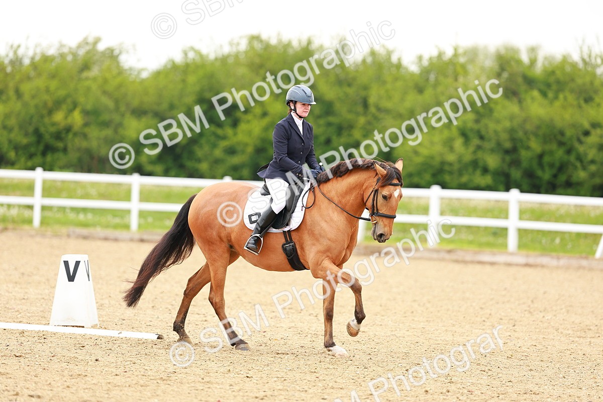 SBM_004907 - Class 15 - Novice 5