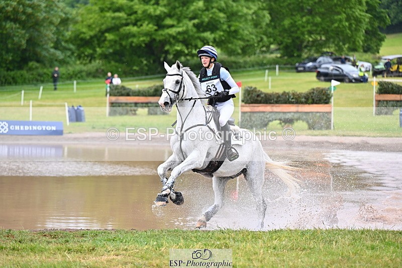 250524A-104411-09392 - A-063-Elizabeth.Barratt-RIDE.FOR.THAIS.CHAMAN.DUMONTCEAU