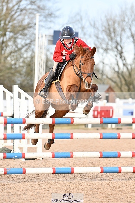 241208-132845-01790 - Cls 21 Newcomers and 1.10m Open