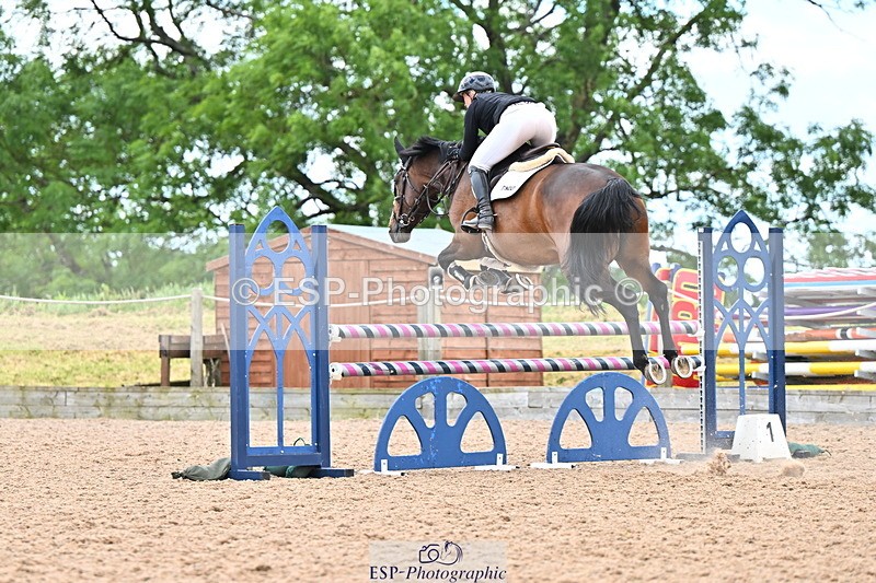 240608A-133003-02568 - Cls 4 Snr Newcomers and 1.10m Open