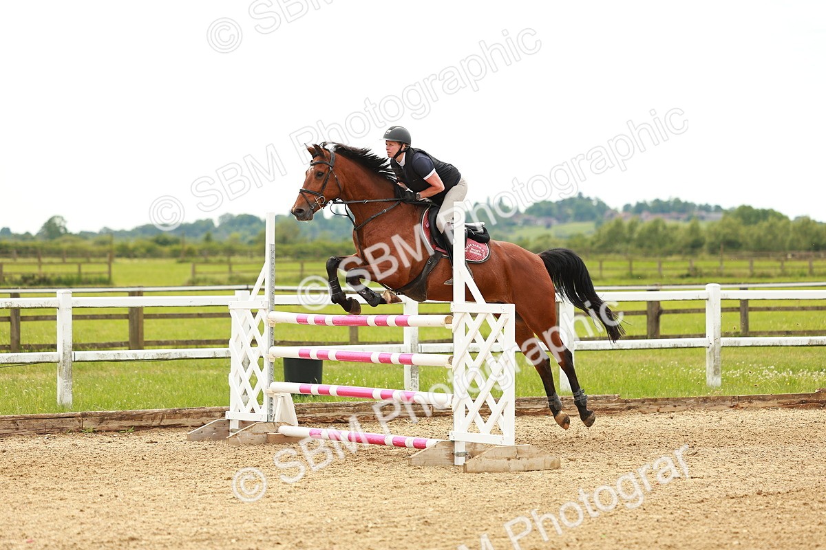SBM_002171 - Class 4 - Senior Newcomers - 1.10m
