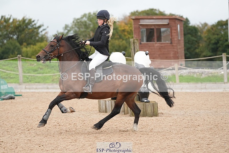 250920-102225-00601 - Cls 5 Pony British Novice and 80cm