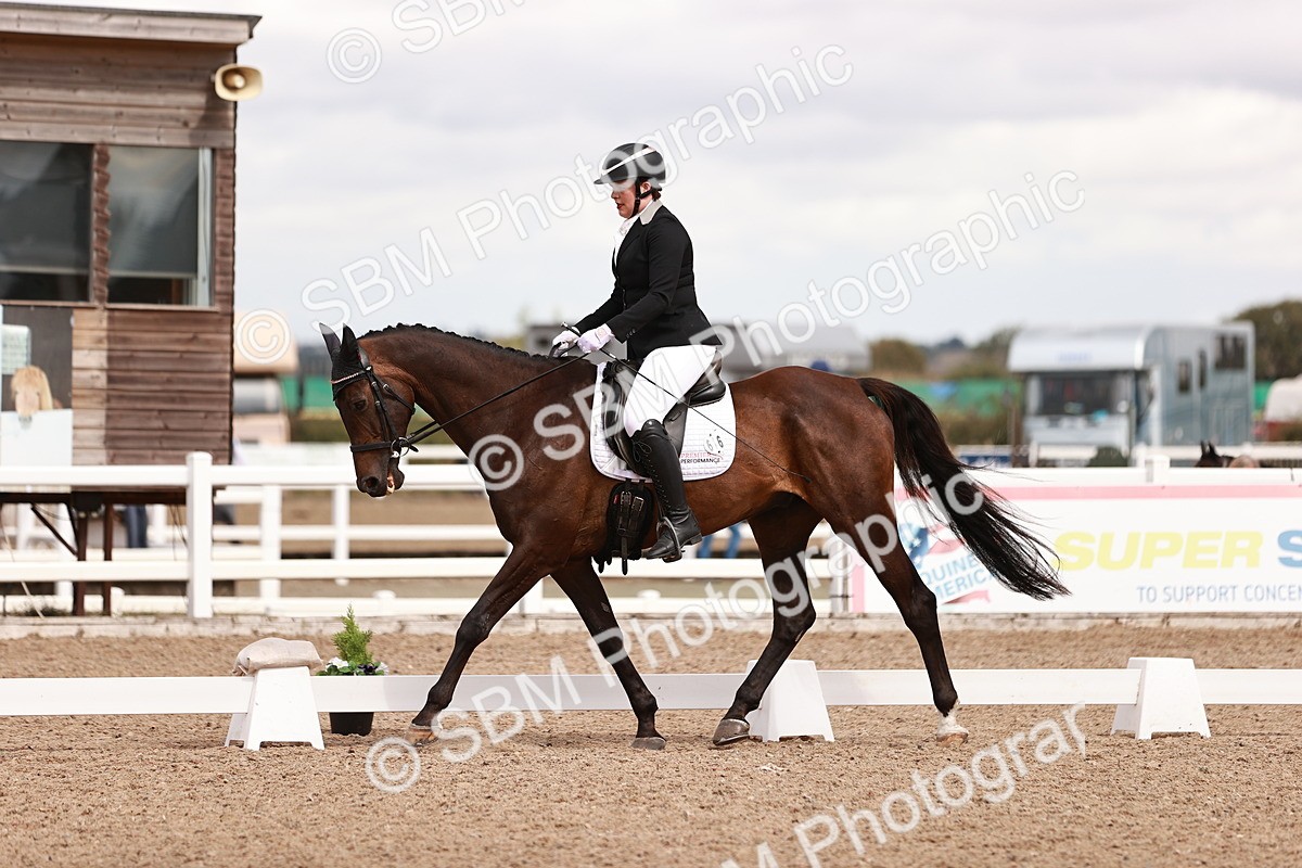 SBM_06264 - Class 37 - Novice 5