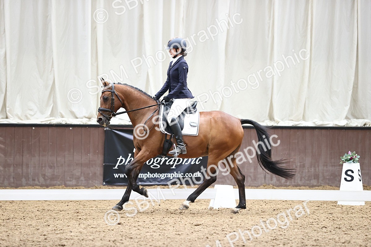 SBM_001428 - Novice 4 - 11.15-13.22