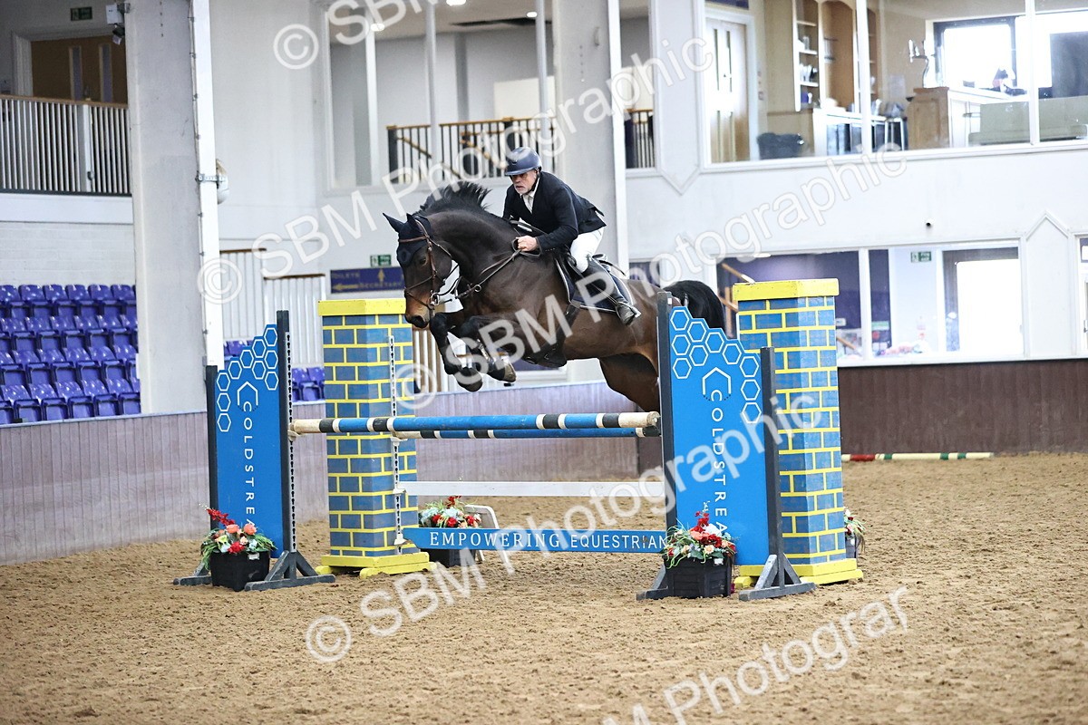 SBM_006202 - Class 16 - Senior Newcomers - 1.10m Open