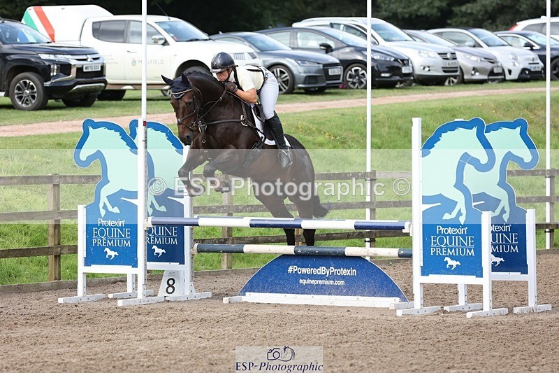 240803-094745-00170 - 110-Lizzie_Luxton-KILCARNA_BARNEY