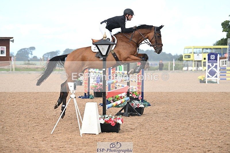 240912A-111110-00506 - Cls 2 Snr Newcomers