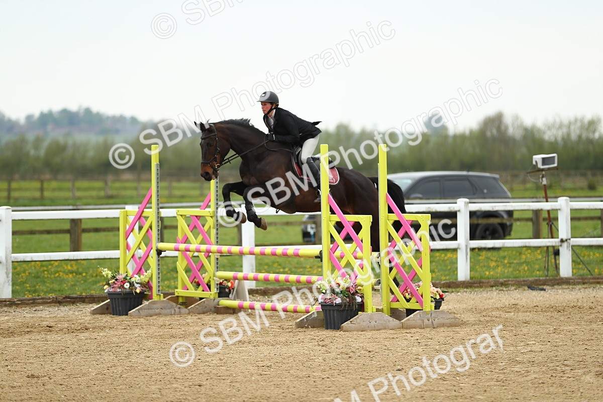 SBM_000273 - Class 2 - Senior British Novice 90cm