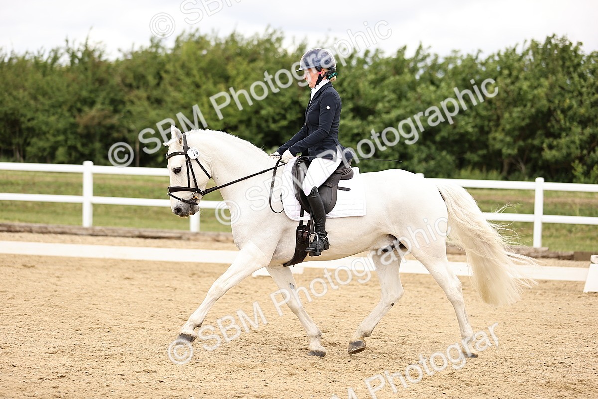 SBM_002863 - Class 2 - Novice 4 - 12.00-13.10