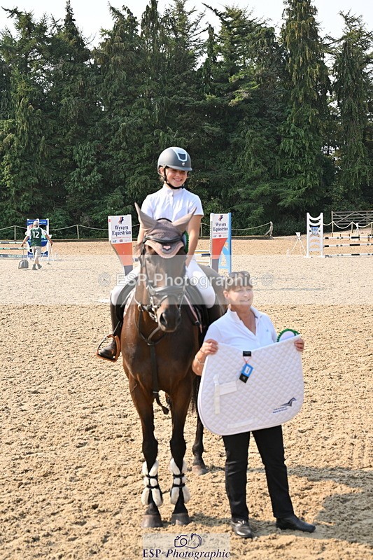 250816A-100407-00598 - Cls 2 Club 80cm