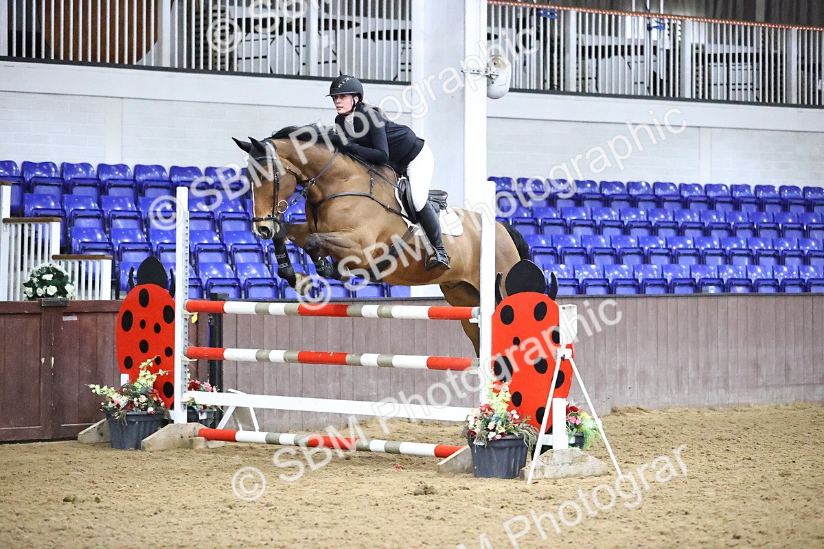 SBM_010194 - Class 25 - Equestrian Senior Foxhunter 1.20m