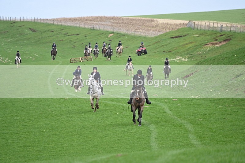 WJ6_9232 - Line Three