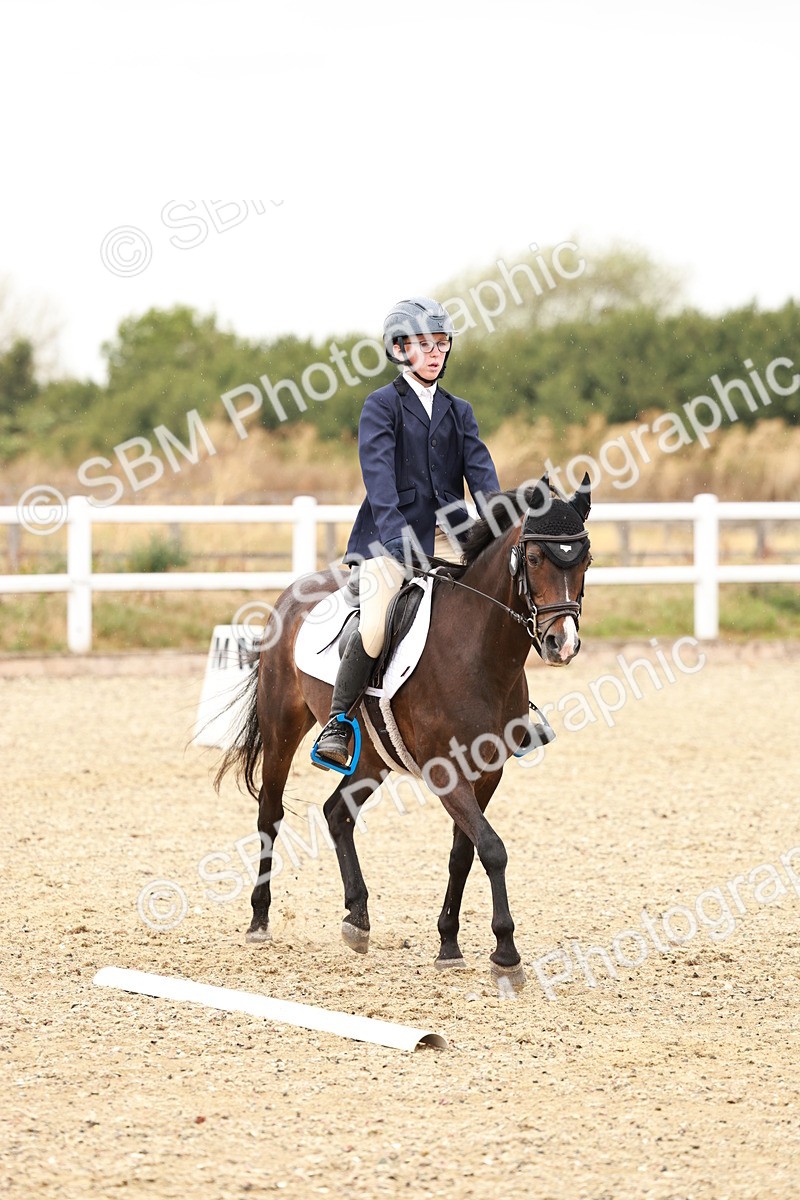 SBM_000032 - Class 1 - Intro 2 Warm Up 9.00-9.35