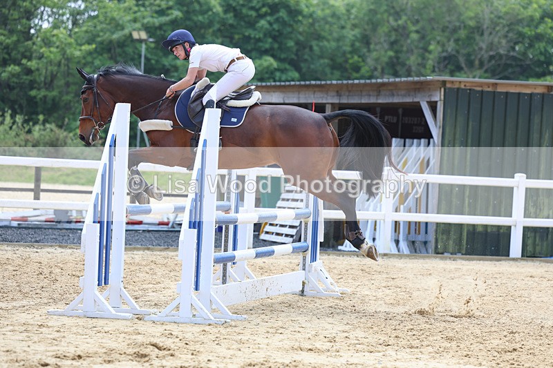 3E7A0536 - Class 10: Senior 95cm open