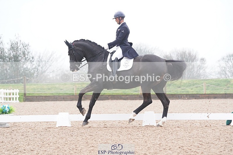 250404-092752-04039 - 022-Jezz.Palmer-Romanno.Weltino