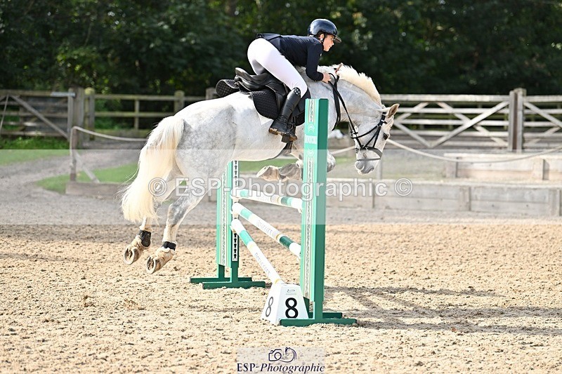 230930-115624-00441 - Cls 4 Pony Newcomers & 1m Open