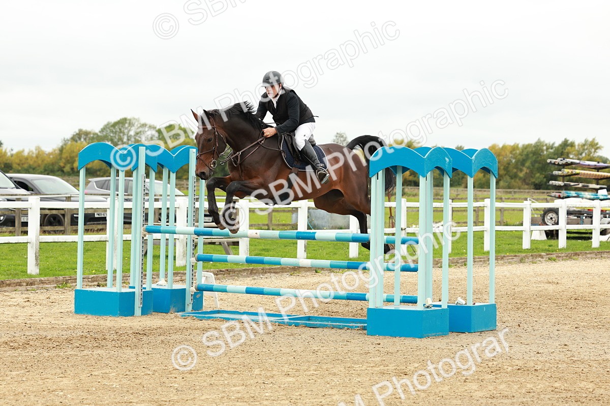 1I0A7696 - Class 4 - Senior Newcomers 1.10m