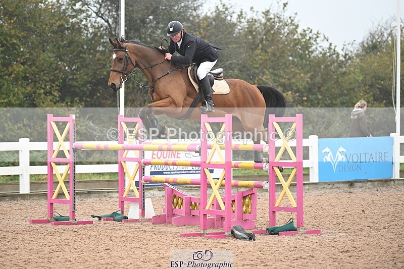 241102A-120936-04488 - SAT Cls 15 Foxhunter and 1.20m Open