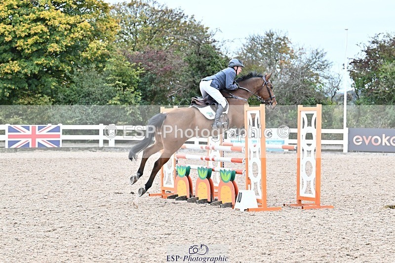 251015-133052-00590 - Cls 4 Newcomers and 1.10m Open