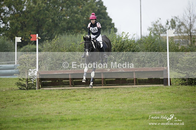  WWHT 171021 2049 - Novice Pairs (0.80m)  17/10/21