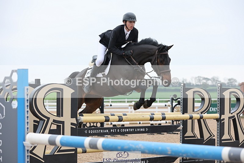 241101A-130600-01947 - FRI Cls 6 Foxhunter and 1.20m Open
