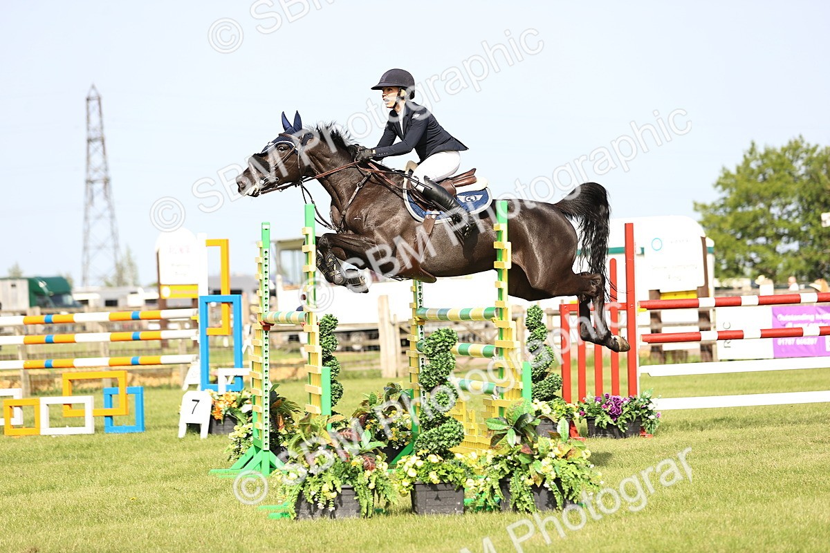 SBM_01321 - Class 200 - Martin Grant Homes Welcome Stakes 1.25m Open