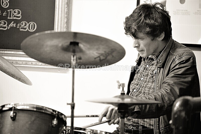 DAN-16 - Daniel Newberry Quartet