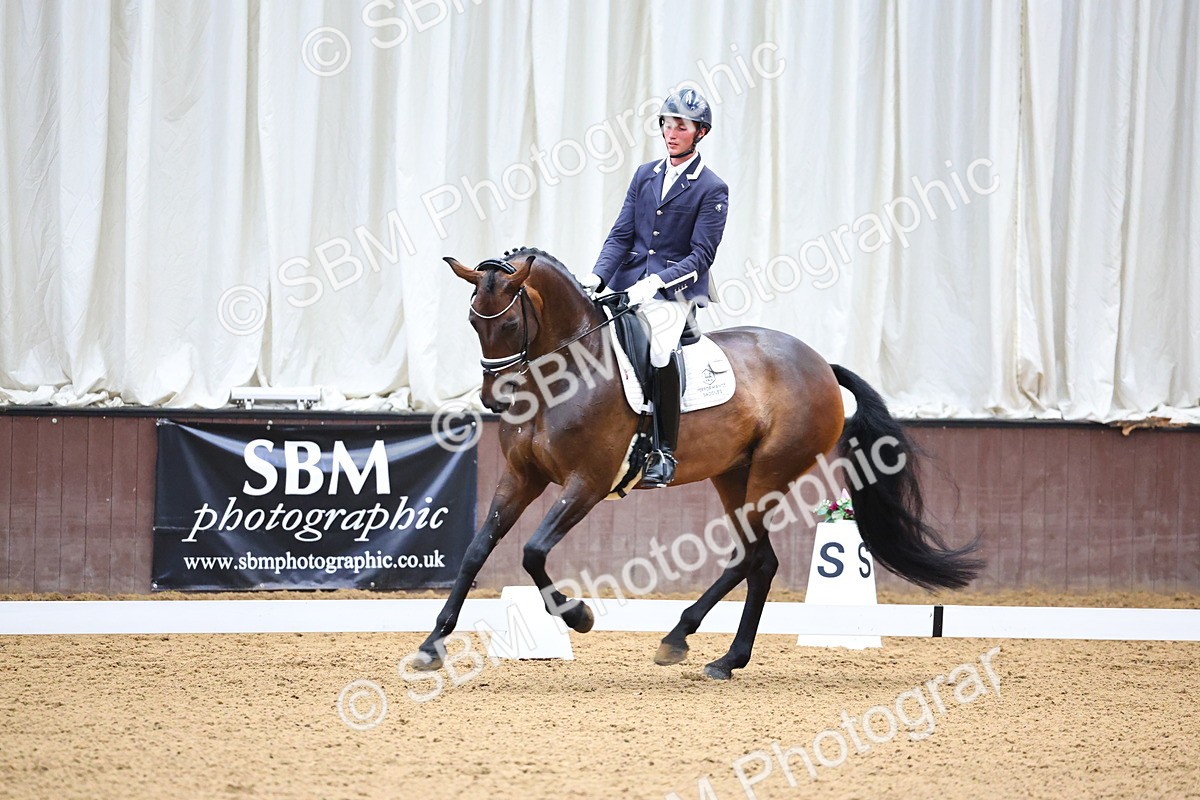 SBM_005334 - Class 5 - Novice 6 - 9.30-10.33