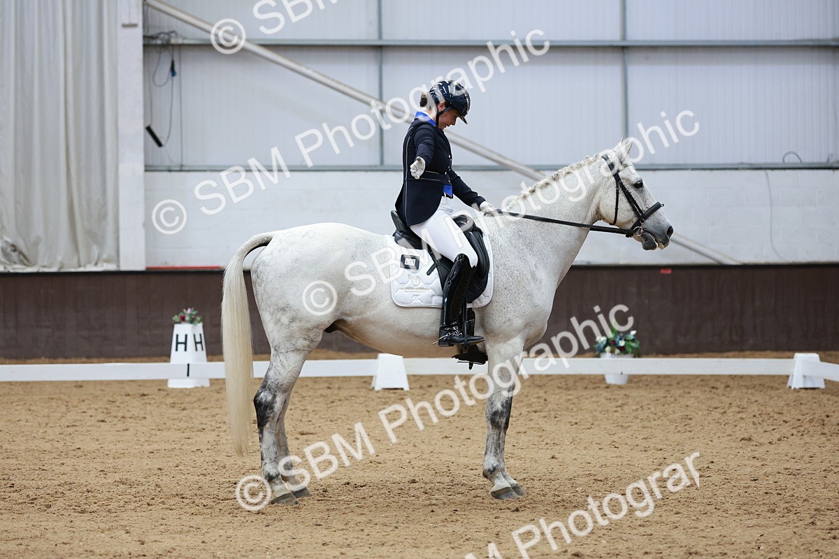 SBM_009906 - Class 6b - Novice 6 - 12.40-13.43