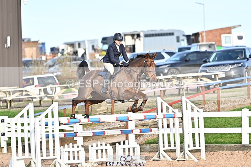 241113A-140455-00790 - Cls 05A&B Snr Fox & 1.20m Open