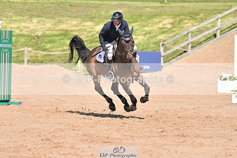 240420A-145819-11916 - Cls 7, 2 Star Medium Tour 1.35m