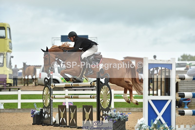 230723A-140746-12170 - Cls 24, 1 Star Gold 1.30m