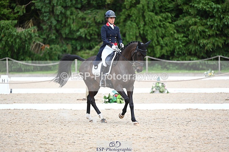 240524-160207-10681 - 540-OPPOSITION_HERALDIK_GIRL-Kirsty_Chabert