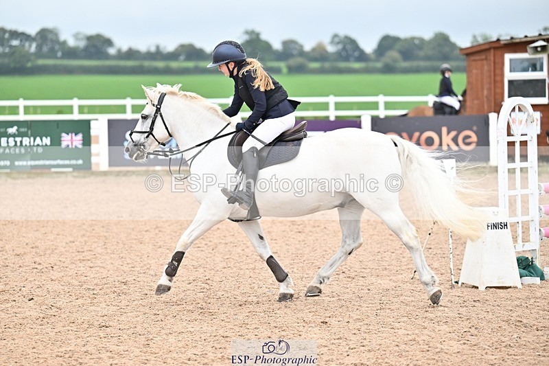 250920-105937-00332 - Cls 22+23 Club and Schools 70cm