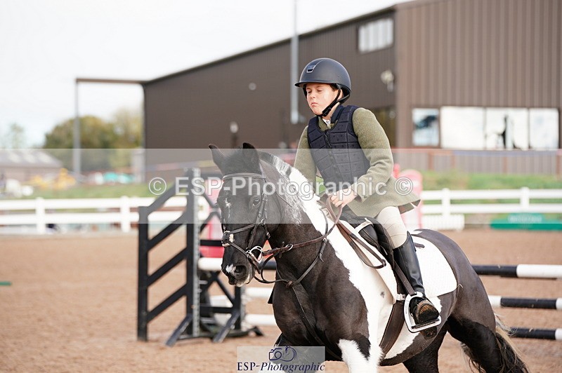 241027A-101932-02064 - SUN Cls 4 Pony British Novice and 80cm