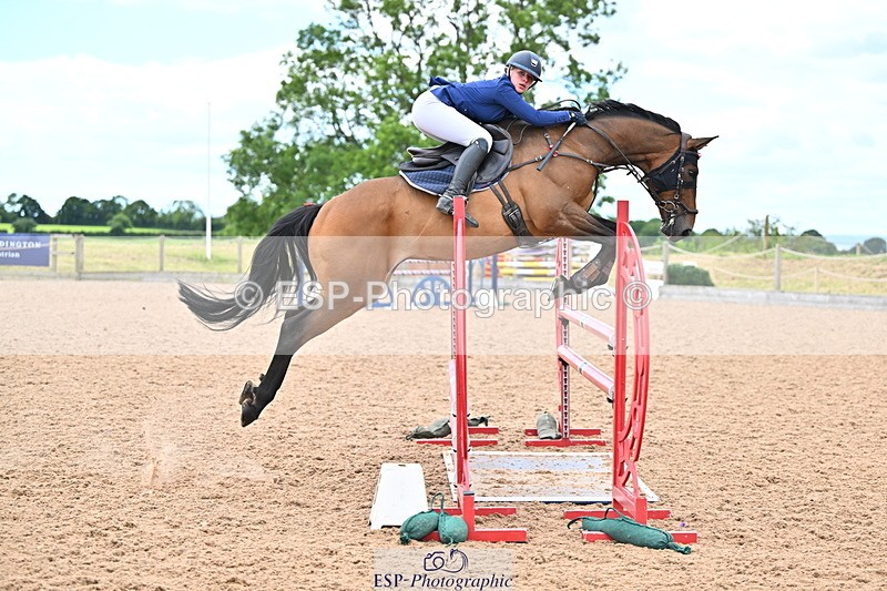 240608A-132834-02558 - Cls 4 Snr Newcomers and 1.10m Open