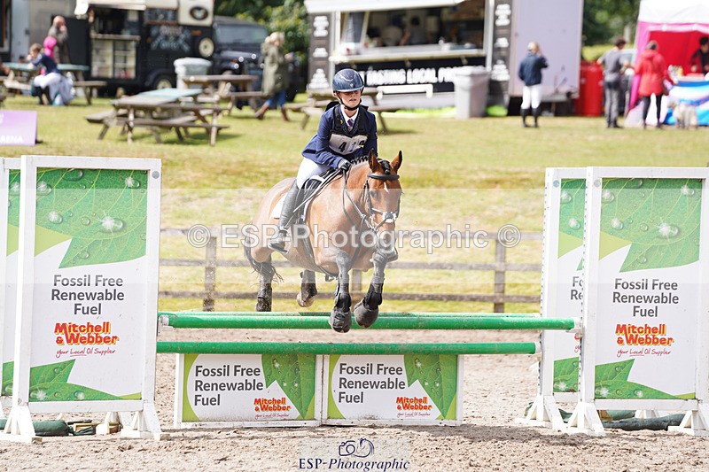 240824X-123620-24161 - 80cm Round 1 12.00 to 13.00