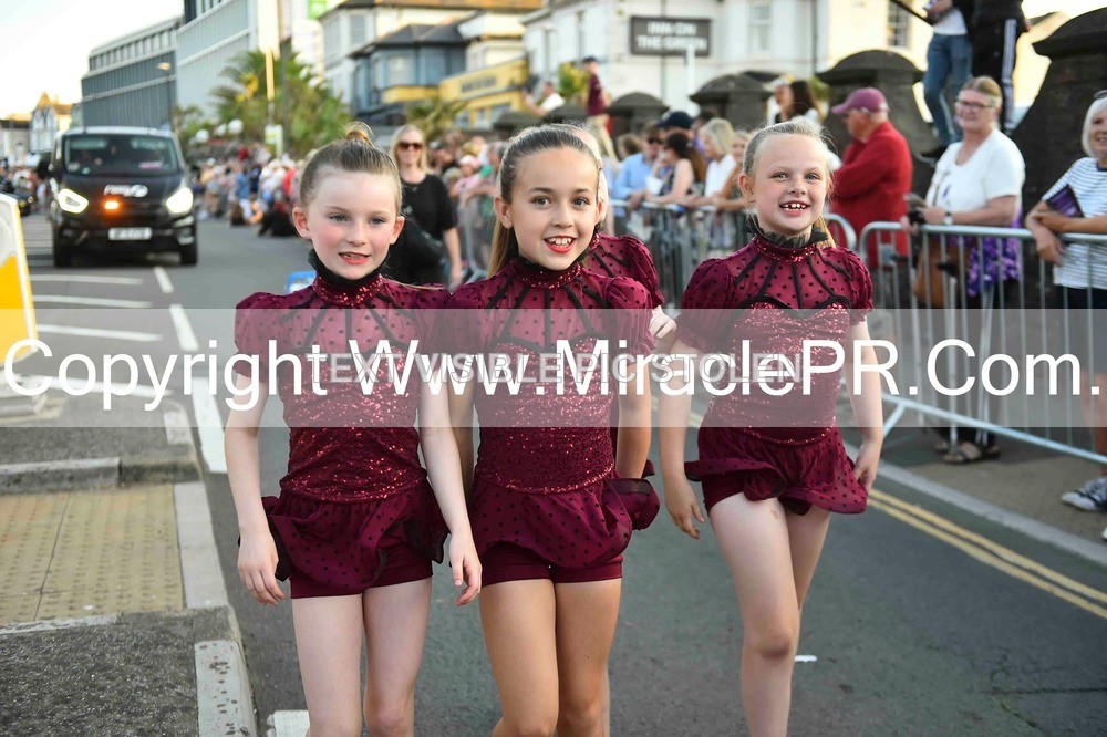 SH4_3921 - Carnival Procession.