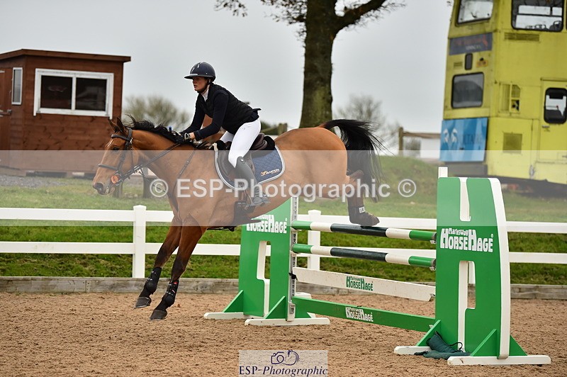 231122A-134500-00499 - Cls 5 Foxhunter & 1.20m Open