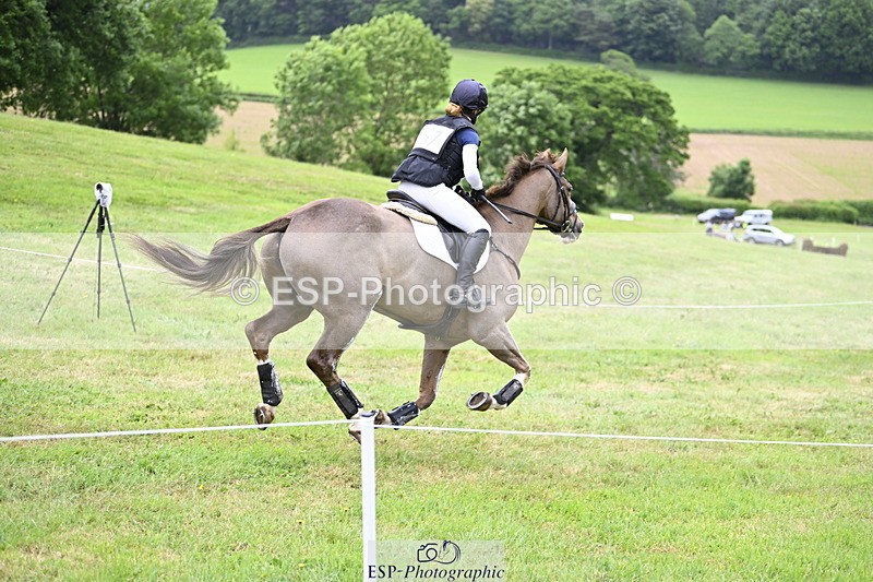 250524A-102459-08522 - A-057-Tabitha.Moore-BILLY.HOODOOS