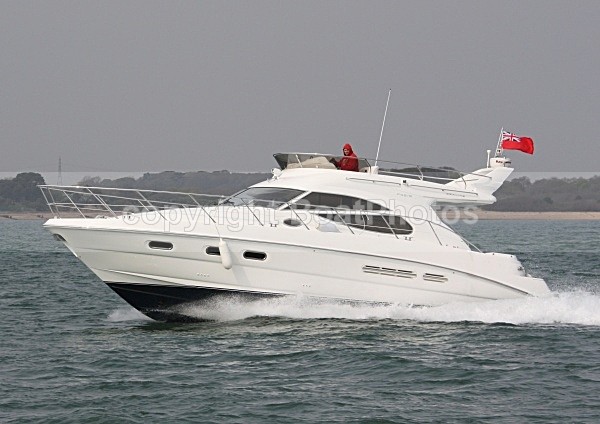 090418  SEALINE F42 IMG_3226 - Flybridge Cruisers