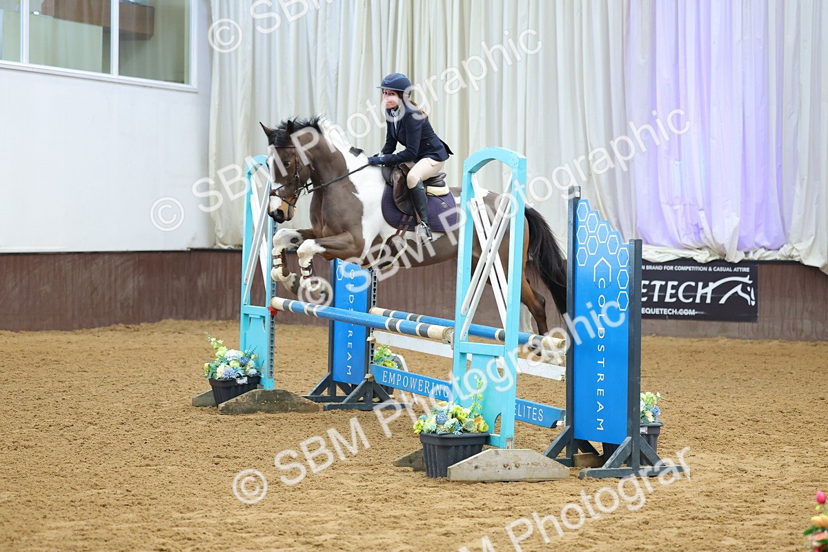 SBM_009905 - Class 21 - Nupafeed Supplements Senior Discovery/ 1m Open - First Round (1.00m)