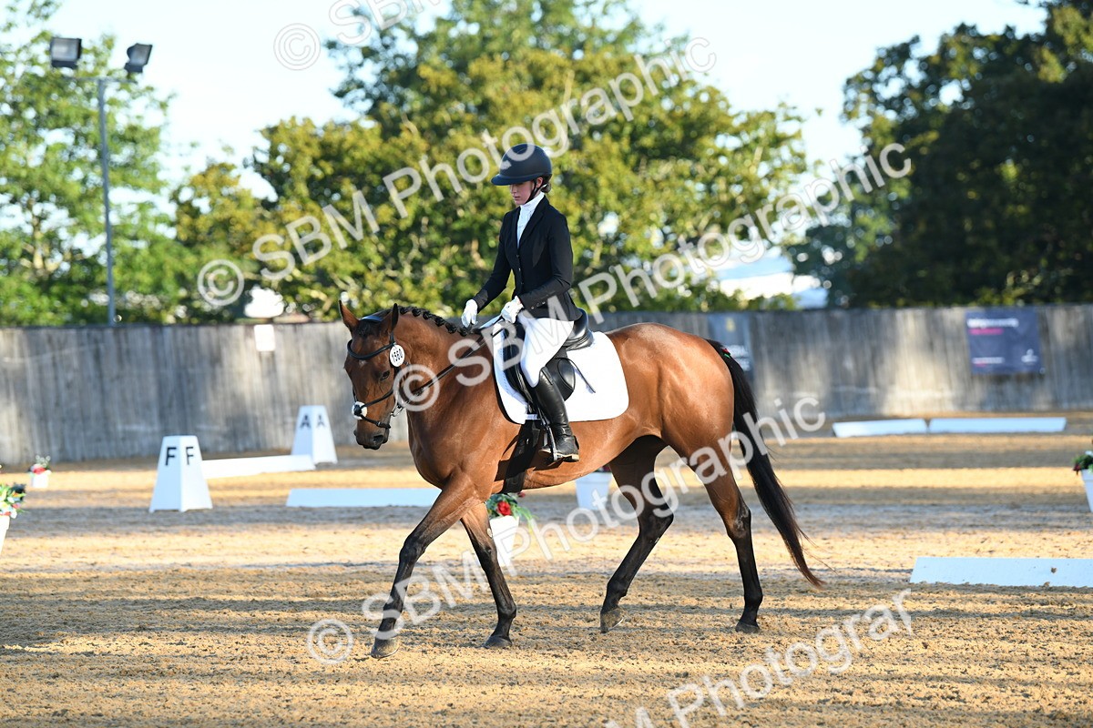 SBM_14240 - D4 - Small Tour Championship - Intro B