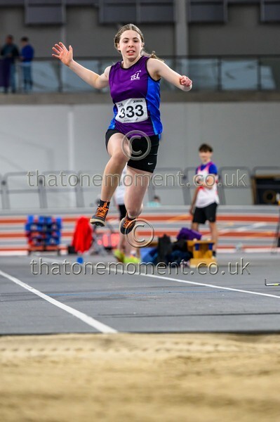 AgeInd25SAT-918575 - Field Female