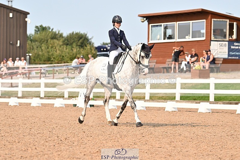 250816-165834-06541 - 125-sophie.smithEMS.FUTURA.ESTRELLA