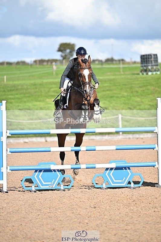 250924-141655-00566 - Cls 6 Foxhunter and 1.20m Open