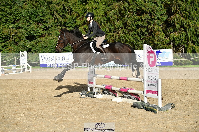 251004A-163251-02107 - Classes 10 & 11 80cm