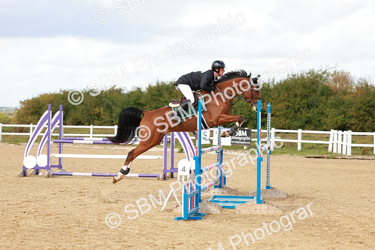SBM_001246 - Class 4 - Senior Newcomers - 1.10m